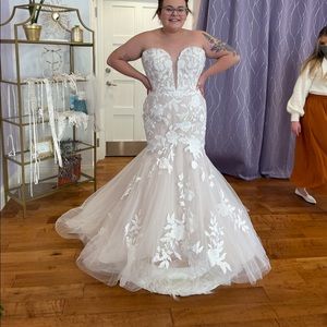 Rebecca Ingram Hattie dress never worn size 20